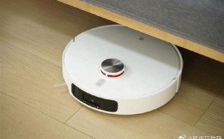 沙发下的扫地机器人，怎么清理干净？