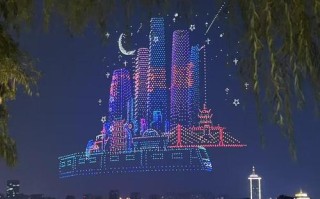 为何无人机夜晚会发蓝光？