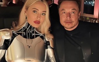 马斯克与AI老婆，是真情还是科技噱头？