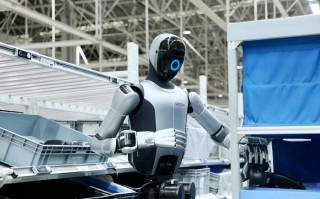 优必选 Walker 机器人如何实现复杂动态平衡？