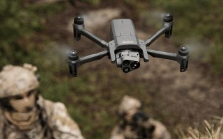 Parrot无人机怎么连？