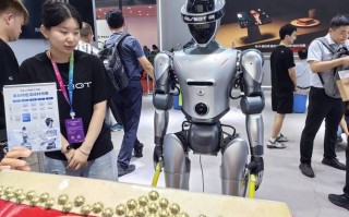 初中微机机器人2025有何新方向？