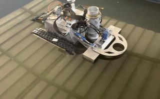 清理下水道的小机器人