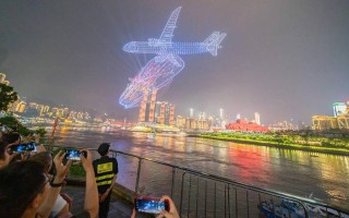 重庆飞机遭遇无人机干扰，原因何在？