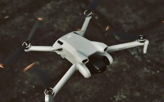 小小无人机如何飞出大世界？