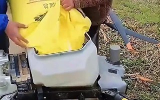 天途无人机撒化肥一亩多少钱？