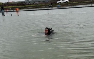 湖面下人头是无人机发现？还是误判？