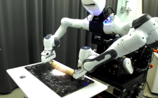 美国双臂协作机器人如何实现高效协同？