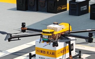 无人机送箱子？装还是不装？