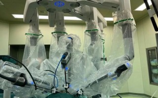 达芬奇手术机器人如何改变外科手术？