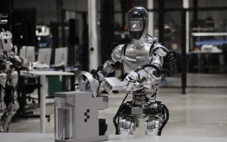 机器人实验室里藏着什么秘密？