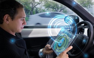 自动驾驶汽车，人工智能如何保障安全？