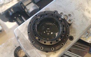 雅马哈机器人操作步骤是怎样的？