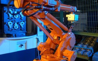 Flexpicker机器人如何实现高效精准分拣？