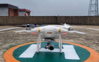 航拍无人机与自拍无人机