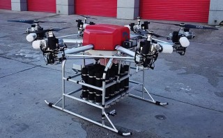 美国无人机是烧油还是用电？