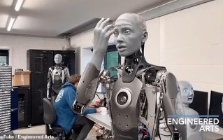 YouTube机器人如何影响内容创作？