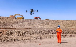 采矿无人机单次采矿量多少？