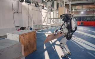 Boston公司机器人有何独特优势？