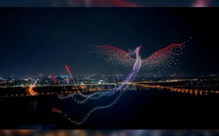 千架无人机表演视频有多震撼？