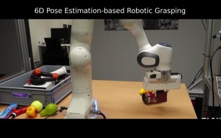 残疾人如何用机器人精准抓取物品？