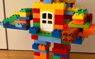 拼装积木能做出怎样的智能机器人？