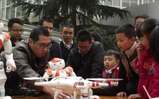 机器人跳江南Style为何能火遍全球？