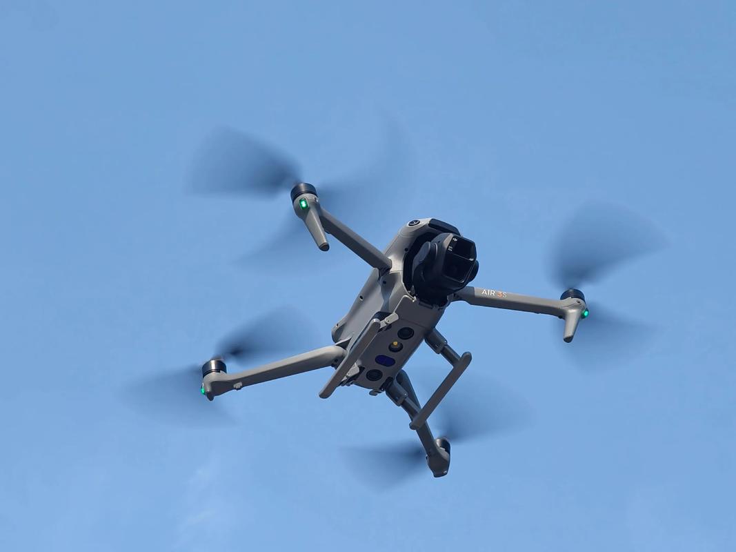 TED2025无人机视频，未来科技如何重塑世界？-第3张图片-广州国自机器人