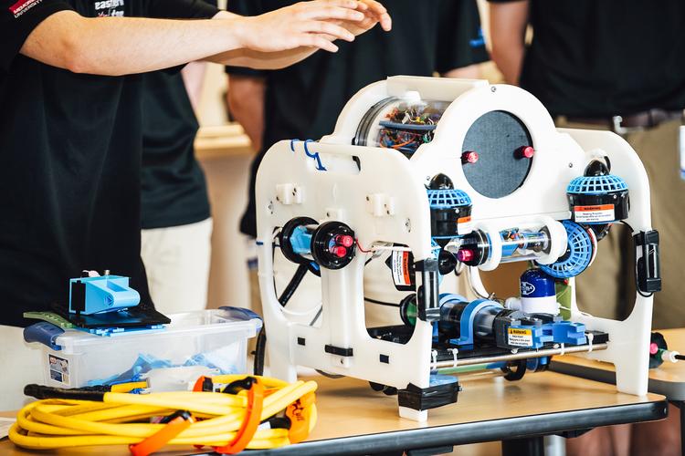 这far eastern机器人照片藏着什么秘密?-第3张图片-广州国自机器人 这far eastern机器人照片藏着什么秘密?-第3张图片-广州国自机器人