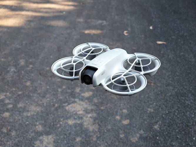 大疆无人机与Rinspeed将碰撞出什么火花？-第2张图片-广州国自机器人