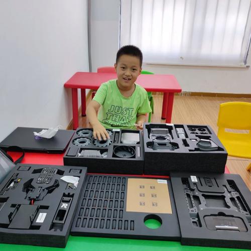 大疆robomaster机器人如何改变教育机器人市场？-第2张图片-广州国自机器人