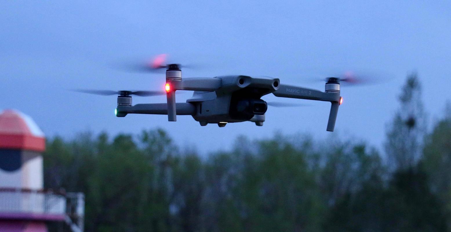 阅兵为什么不用无人机拍摄-第2张图片-广州国自机器人