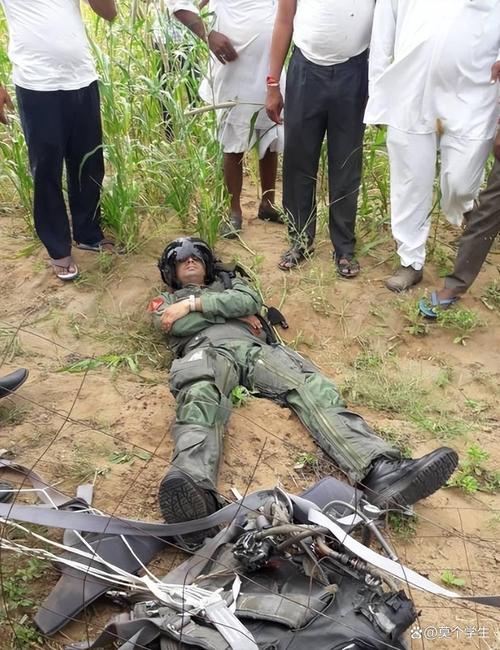 无人机试飞坠机后,退款还能申请吗?-第1张图片-广州国自机器人 无人机试飞坠机后,退款还能申请吗?-第1张图片-广州国自机器人