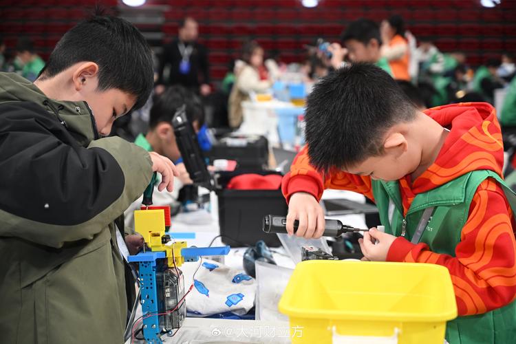 abilix机器人搭建视频，如何快速学会？-第3张图片-广州国自机器人