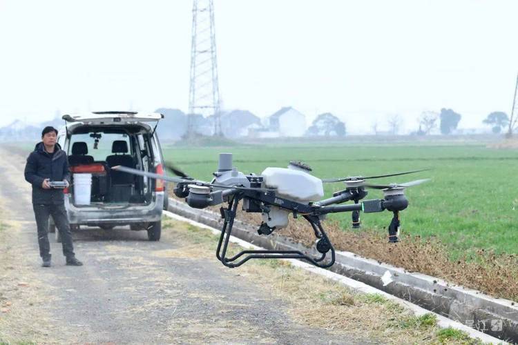 无人机洒农药可以飞到远-第2张图片-广州国自机器人