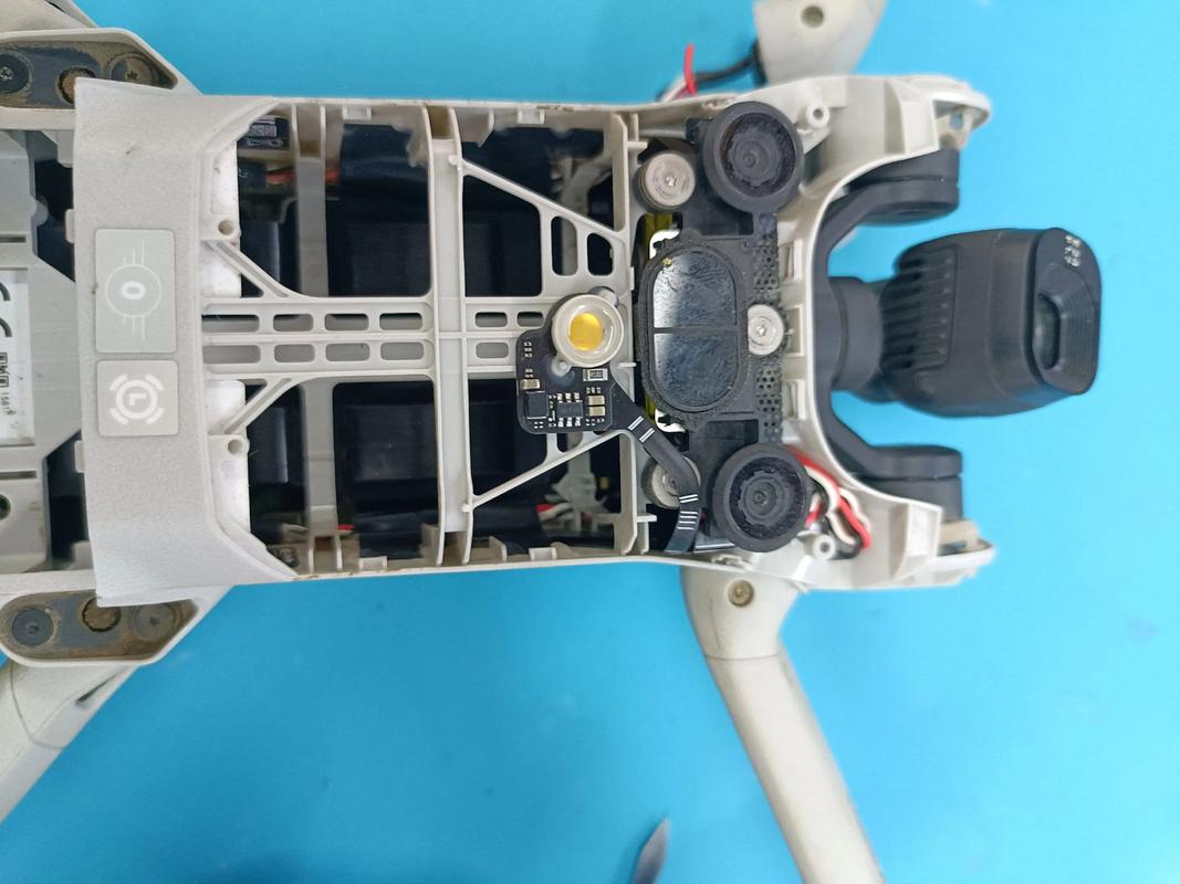 无人机机翼磨损是否保修？-第1张图片-广州国自机器人