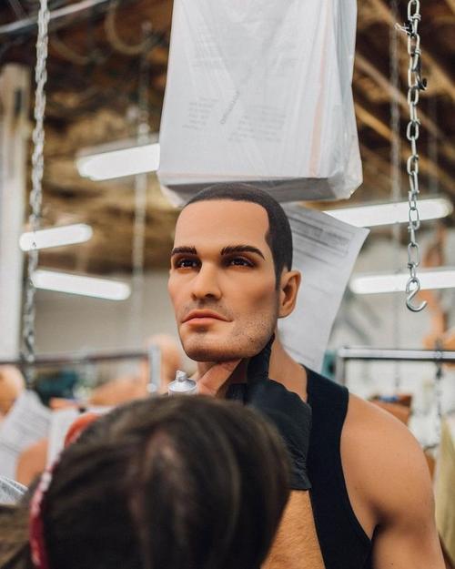 realdoll机器人图片-第1张图片-广州国自机器人