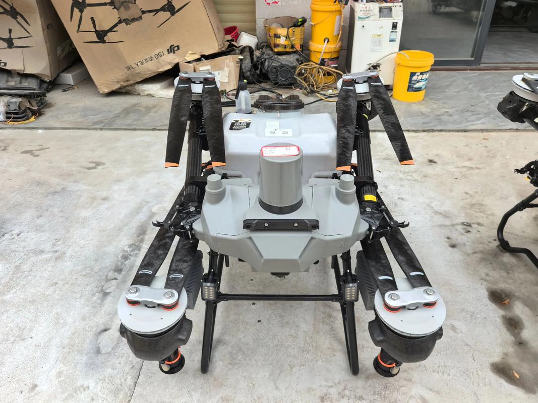 深圳大疆农业植保无人机如何改变传统农业?-第3张图片-广州国自机器人 深圳大疆农业植保无人机如何改变传统农业?-第3张图片-广州国自机器人