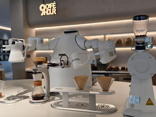 机器人咖啡，智能还是人工？-第2张图片-广州国自机器人