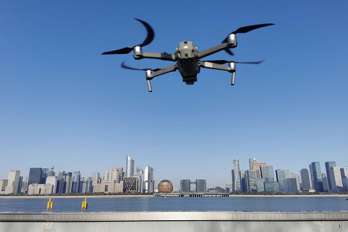 大疆无人机500米高空-第1张图片-广州国自机器人