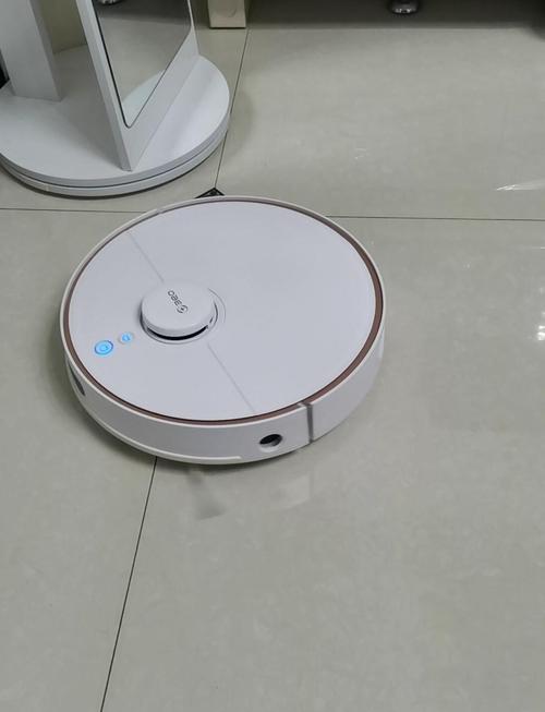 家用全自动智能扫地机器人-第1张图片-广州国自机器人