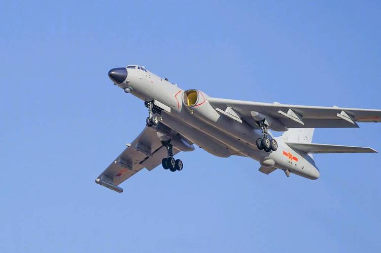 为何不用无人机拍阅兵?有啥顾虑?-第3张图片-广州国自机器人 为何不用无人机拍阅兵?有啥顾虑?-第3张图片-广州国自机器人