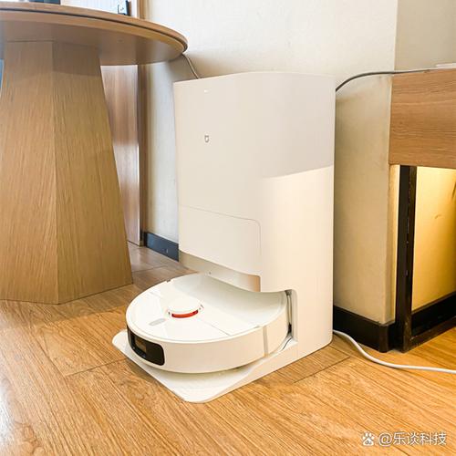 格力mini家居机器人,小巧还是实用?-第1张图片-广州国自机器人 格力mini家居机器人,小巧还是实用?-第1张图片-广州国自机器人