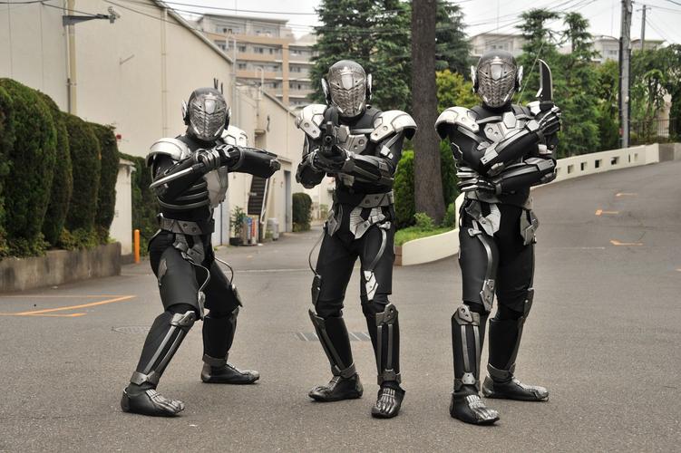 tfboys演的机器人-第3张图片-广州国自机器人