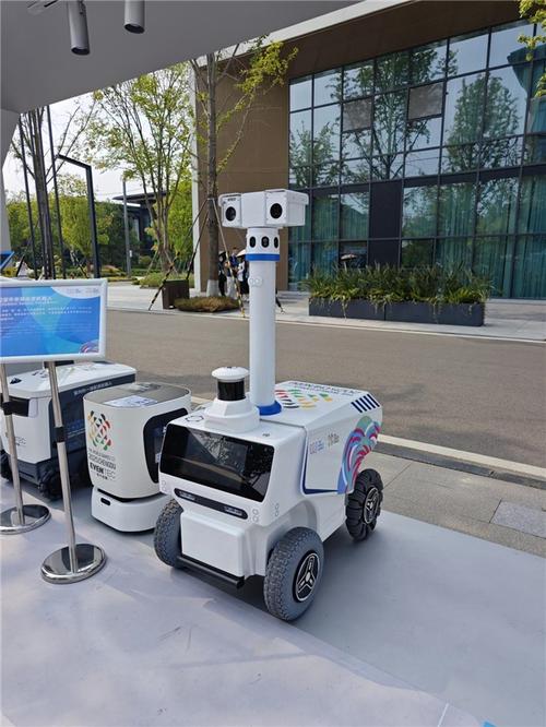 aimbot智巡机器人如何实现精准智能巡检？-第2张图片-广州国自机器人