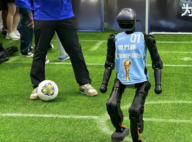轮式足球机器人2025有何新突破？-第3张图片-广州国自机器人