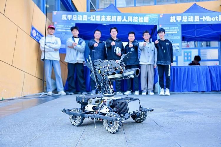 机器人挑战高考2025-第1张图片-广州国自机器人