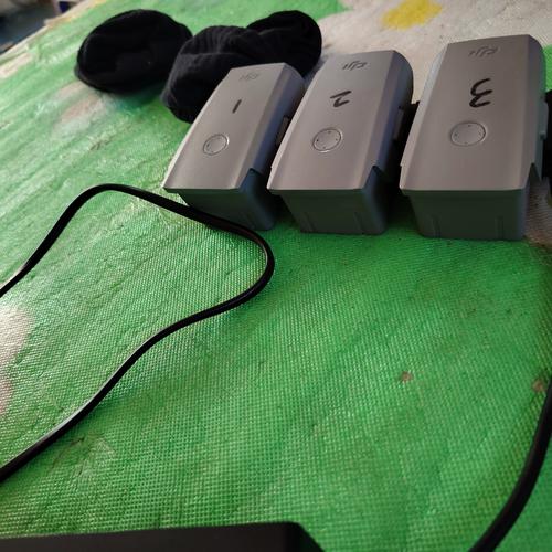 大疆无人机 电池 携带-第1张图片-广州国自机器人