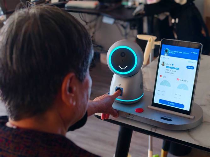 微软智能陪伴机器人，如何改变生活？-第3张图片-广州国自机器人