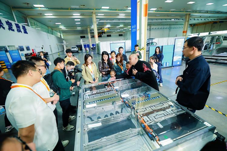 temi机器人公司待遇如何？-第1张图片-广州国自机器人